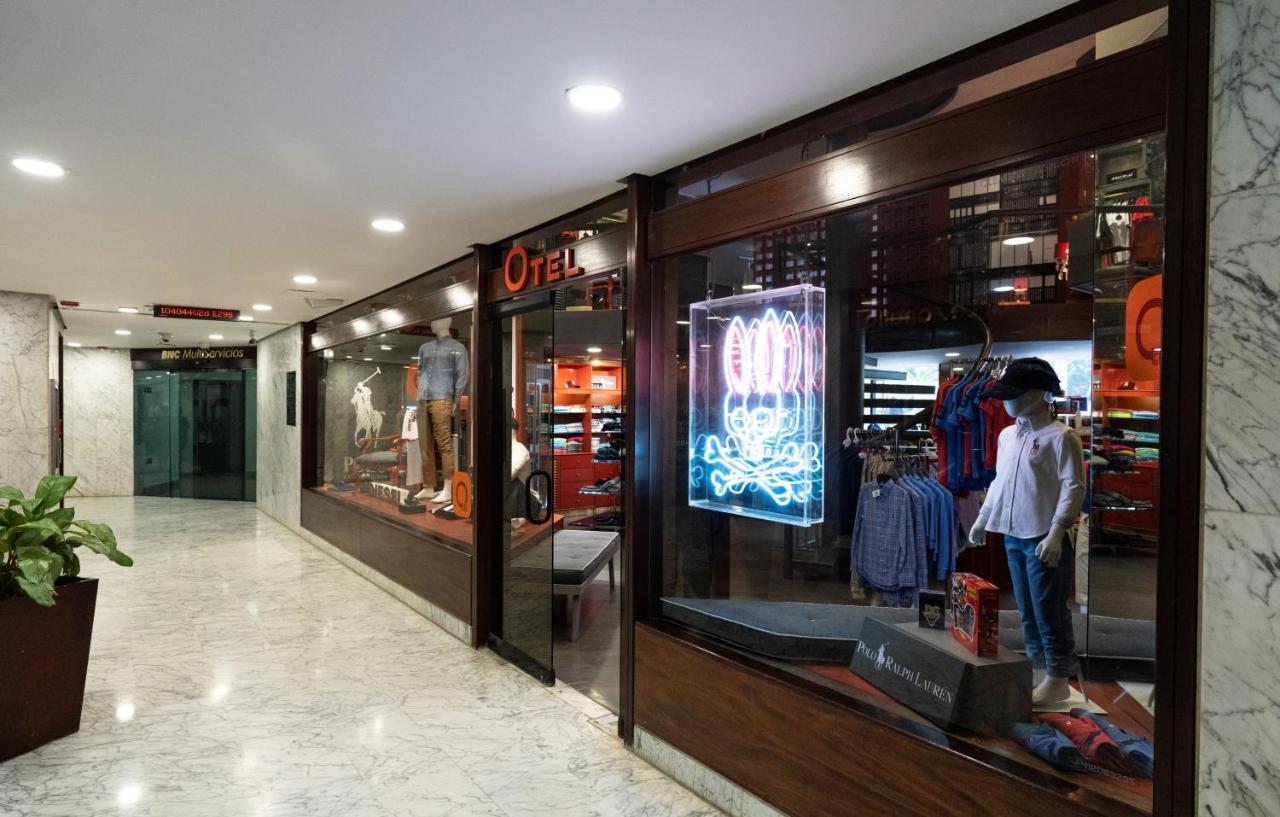 Eurobuilding Hotel & Suites Caracas Bagian luar foto A store in the mall